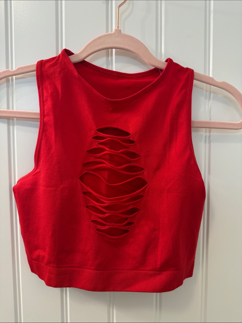 🔴 Women's Red Sleeveless Cutout Crop Top